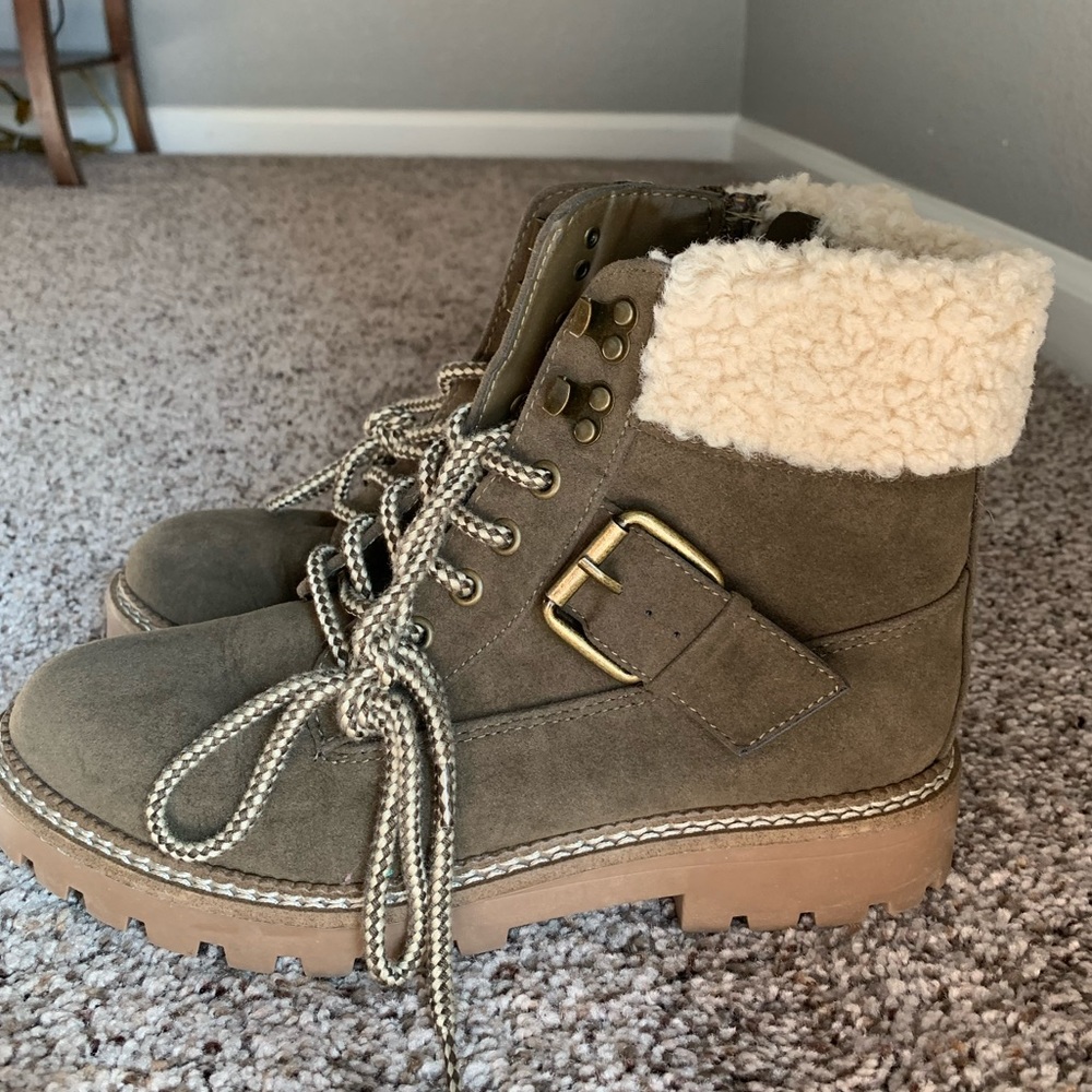 Universal Thread Winter Boots